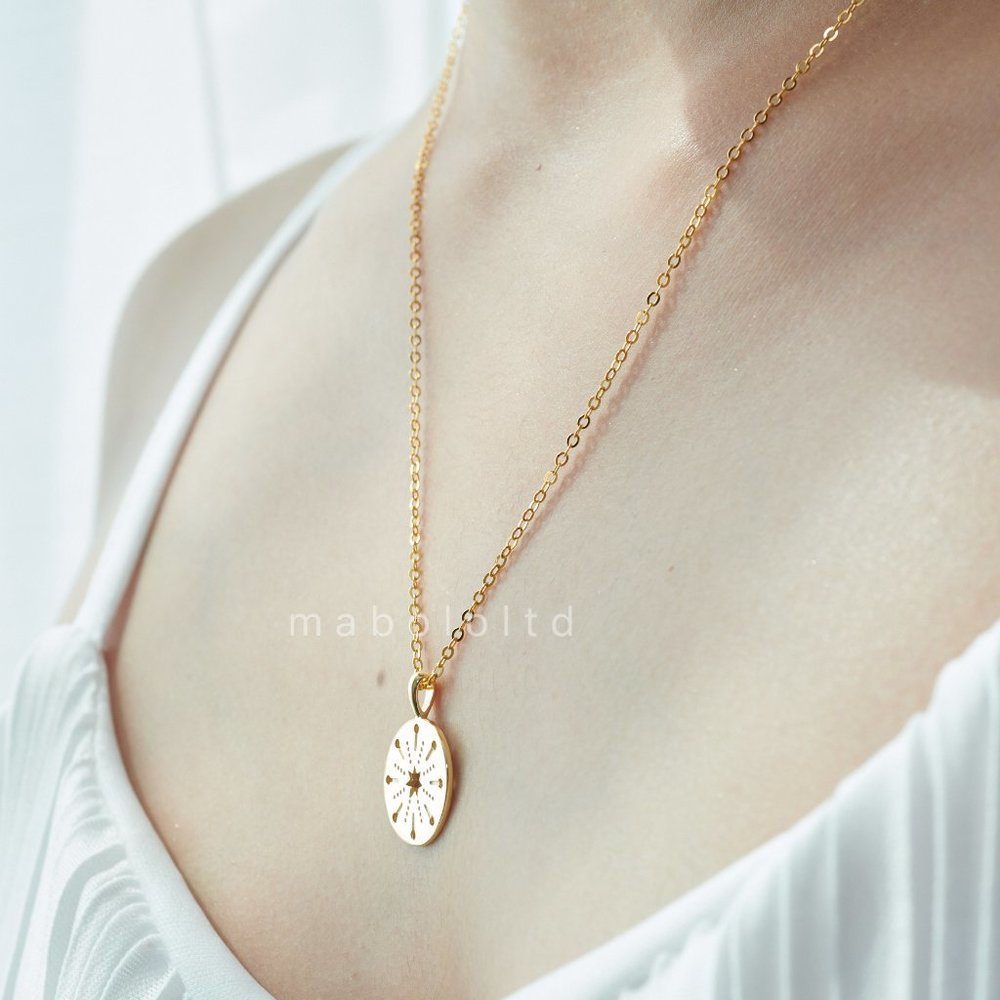 18K Gold Starlight Gold Pendant Necklace - Picture 2 of 14